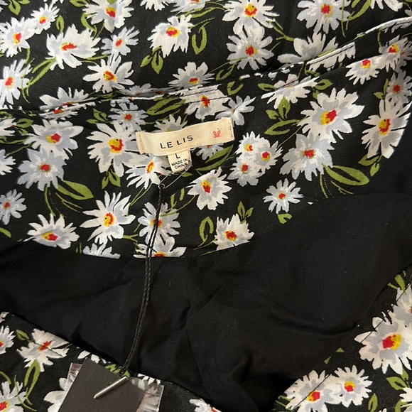 🔥🔥🔥NEW Le Lis Floral Daisy Mini Dress - Picture 2 of 8